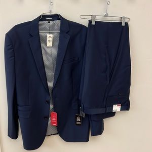 Expresss Mens Suit. Navy. 40R. 32x34. Brand New